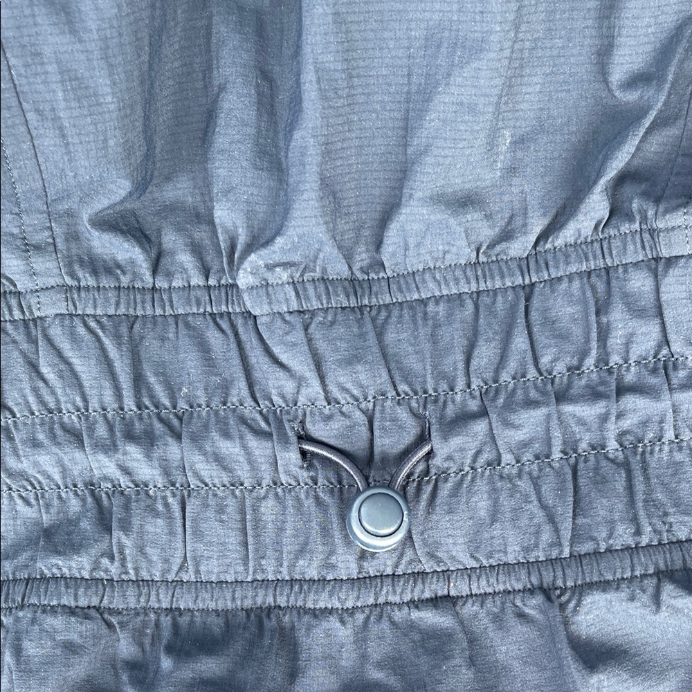 Lululemon Jacket - Picture 6 of 7